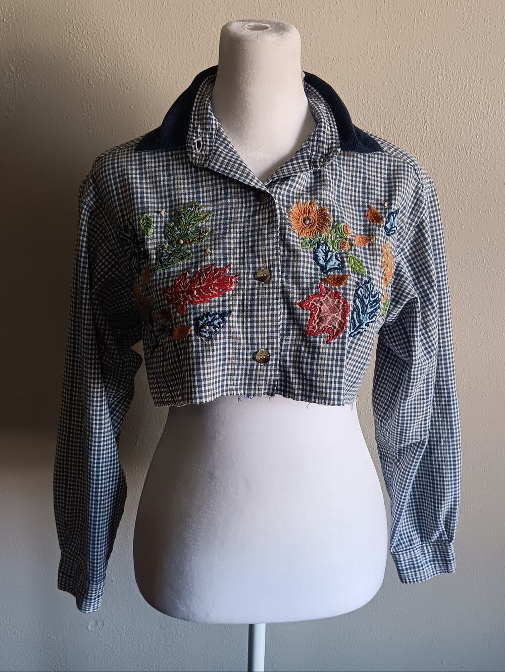 90s Fall Embroidered Leaf Blue Gingham Cropped Button-Up Cut-off Sz. Small - Picture 2 of 11